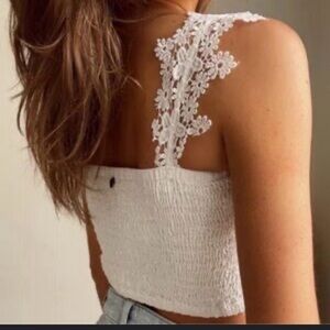 NWOT Z&L WOMEN'S COSTA SOLID SMOCKED SLEEVELESS CROP TOP